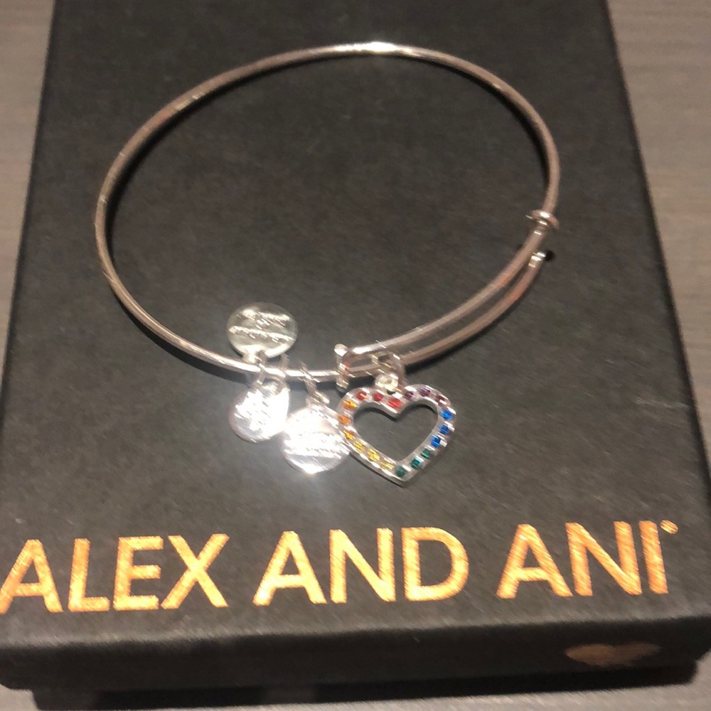 Bracelet rainbow heart